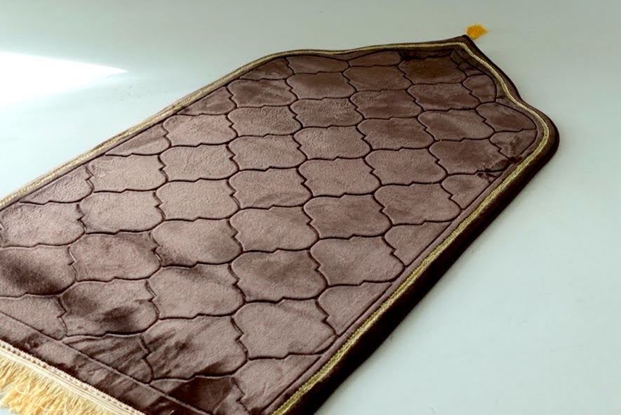 The Plush Prayer Mat - Hazel Mocha