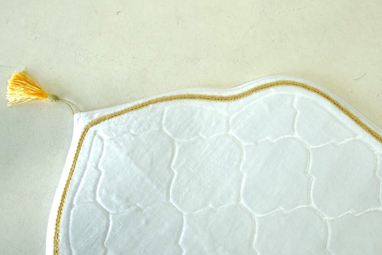 The Plush Prayer Mat - Snow White