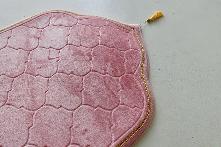 The Plush Prayer Mat - Rose Blush