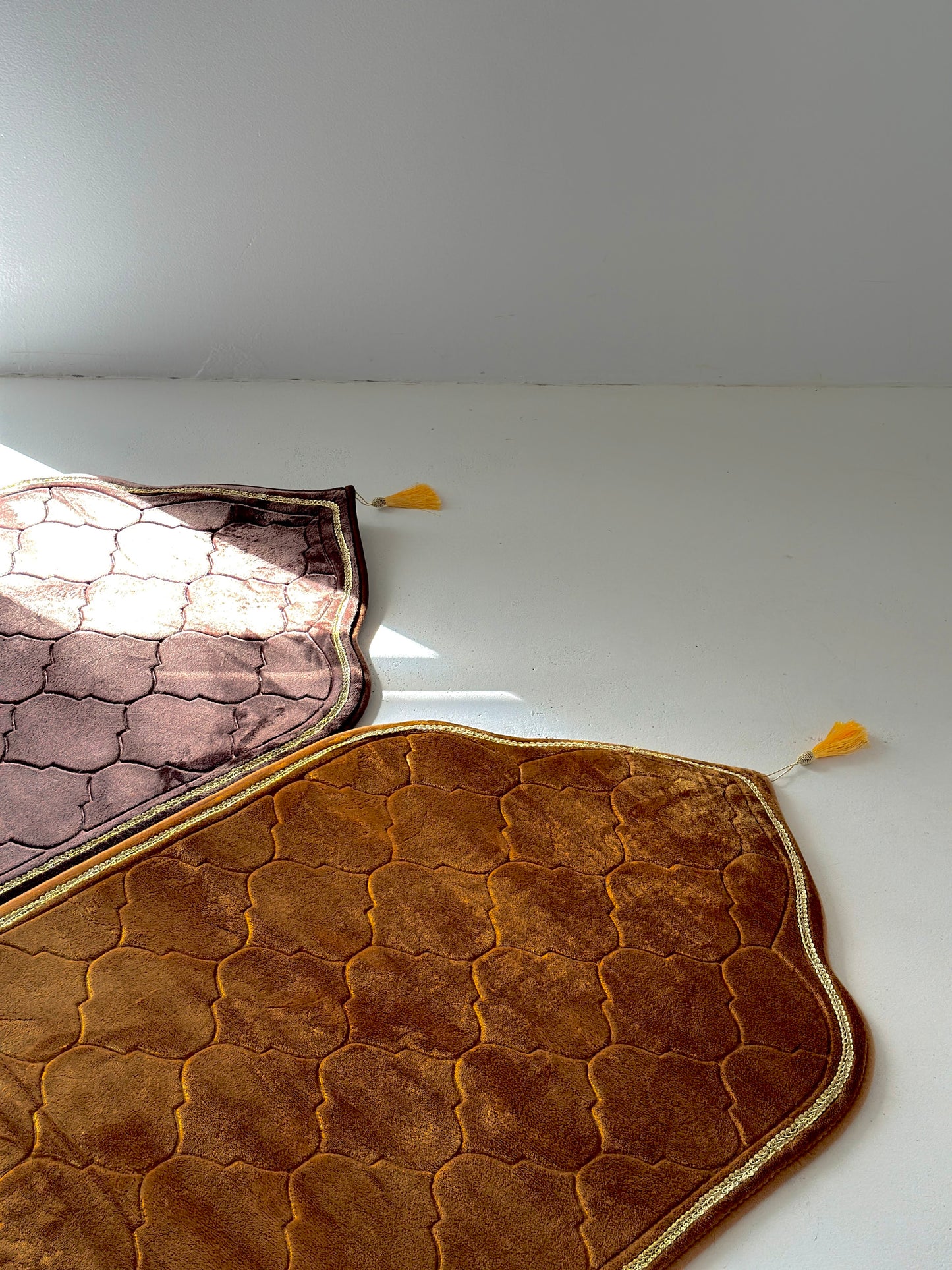 The Plush Prayer Mat - Royal Gold