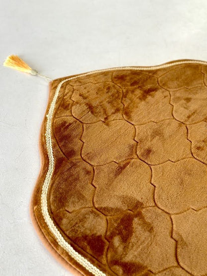 The Plush Prayer Mat - Royal Gold